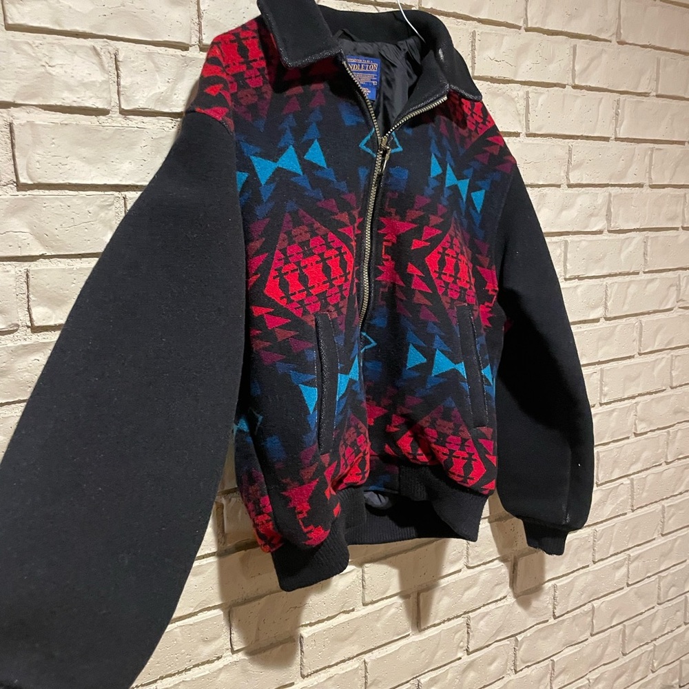Pendleton Black and Red Jacket - Picture 2 of 16